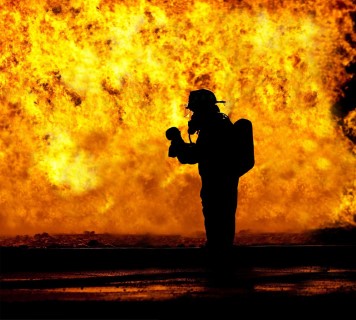 Explosion Großbrand Industrieanlage Notfall Krisenmanagement